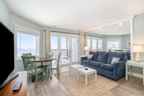 Traverse City House | Beachside 214 Luxury Condo on the Beach