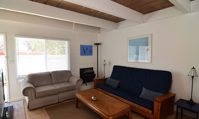 Rio del Mar House | Beachside Aptos - Quick Walk to Beach, Pet Friendly, WIFI, Washer & Dryer