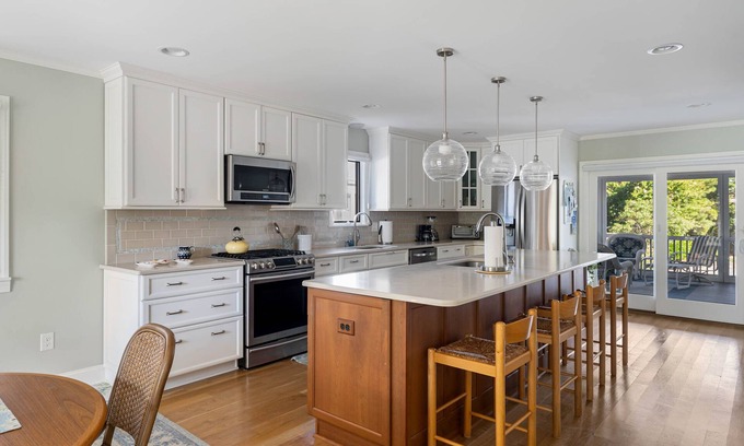Bethany Beach House | Beachside Beauty | 5 BR Home w/Private Beach Access!