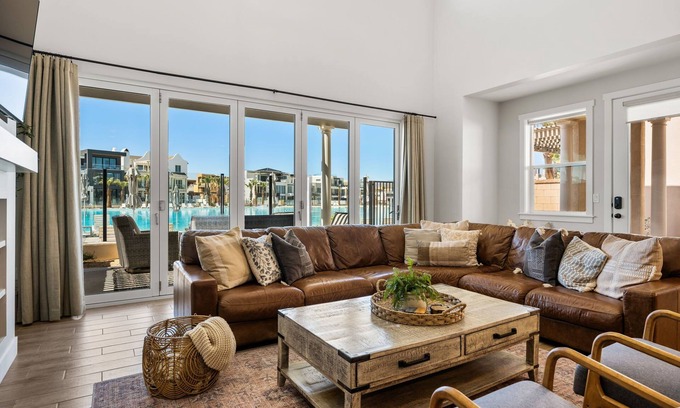 St. George House | Beachside Bliss: Desert Color Lagoon + Beaches
