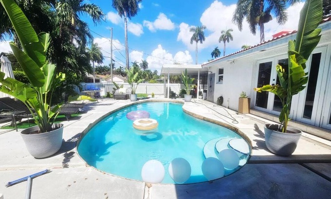 Hollywood Lakes Villa | Beachside Bliss Pool Retreat Half mile to Beach