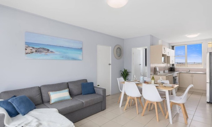 Towradgi Apartment | Beachside Escape A Breezy Waterfront Family Abode