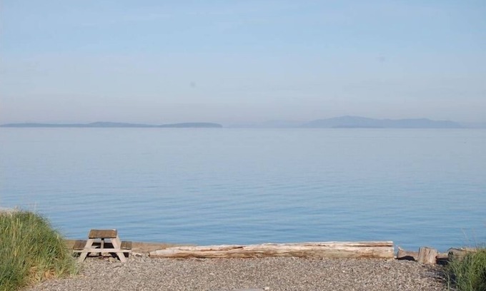 Ferndale House | Beachside Home W/Stunning Views!