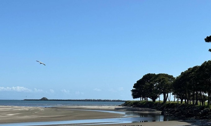 Crescent City Hotel | Beachside Inn