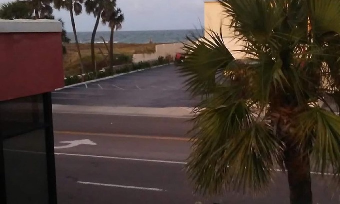 Daytona Beach House | Beachside Oceanview 2 Bed Condo Unit Charming Pet Friendly
