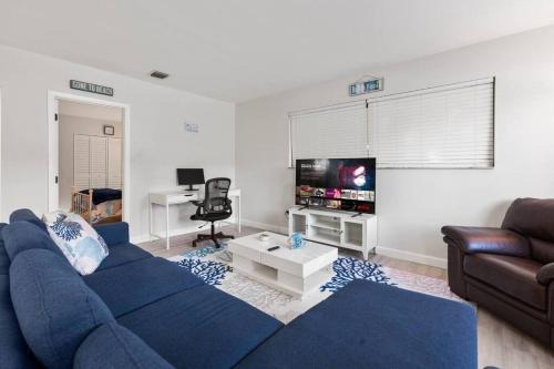Harbordale Apartment | Beachside Parking - Las Olas, Airport, Port Evg