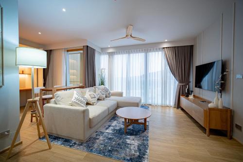 Bang Tao Apartment | Beachside Residences by NLA