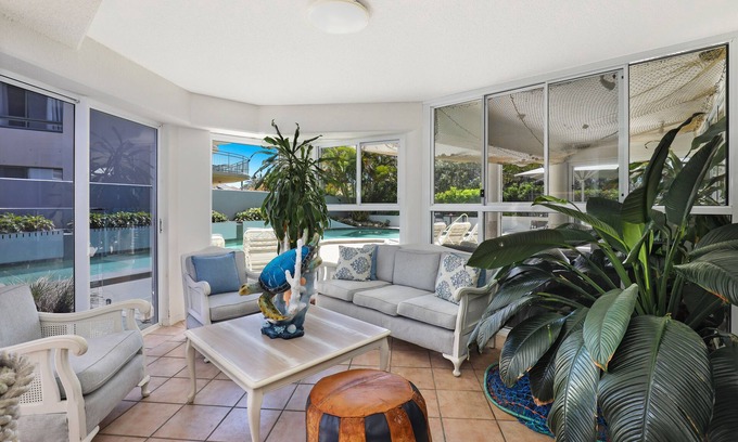 Buddina Apartment | Beachside Resort - Kawana Waters