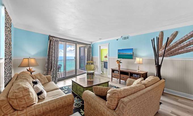 Sandestin Condo | Beachside Towers I 4125 - Gulf-Front, Heated Community Pool + Hot Tub, Fitness!