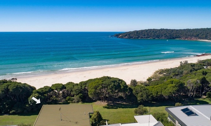 Pambula Beach Apartment | Beachside Units. Unit 1.