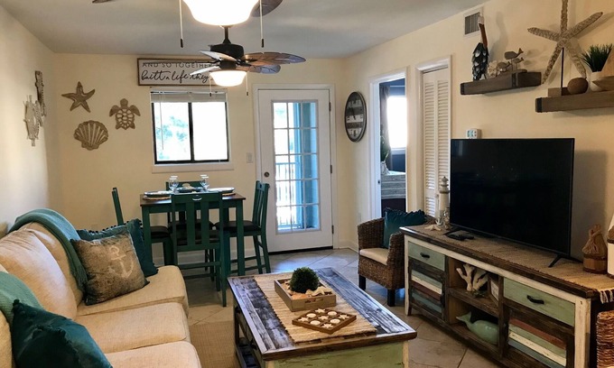 Palmetto Dunes Condo | Beachside Villa 2BD/2BA, 7 min Walk to the Hilton Head Island Beach!