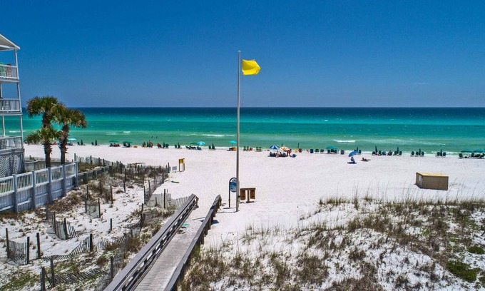 Seagrove Beach Condo | Beachside Villas By Panhandle Getaways