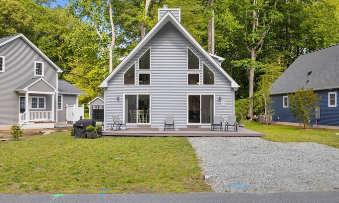 Rehoboth Beach House | Beachtown getaway