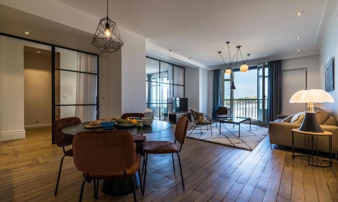 Biarritz City Centre Apartment | BEACHVIEW KEYWEEK Beachfront Renovated Apartment with Parking in Biarritz
