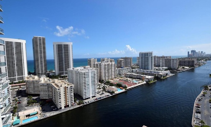 Hallandale Beach House | Beachwalk Resort 2007B by Optimax Vacation Rentals