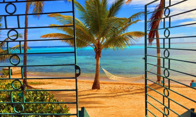 Estate Golden Rock Condo | Beachy Keen - 5 bed/4 bath - Beachfront Condo & Pool