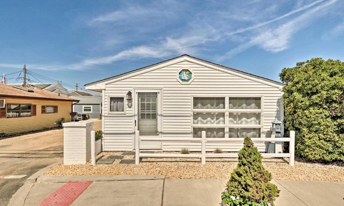 Ocean Beach III House | Beachy Lavallette Cottage with Outdoor Shower, Patio