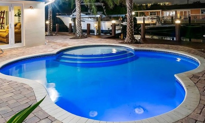 Pompano Isles House | Beachy Tiki Waterfront Home w/Boat Rental or Dock Your Own Boat~Free Kayaks~Heated Pool~Sunrise Yoga