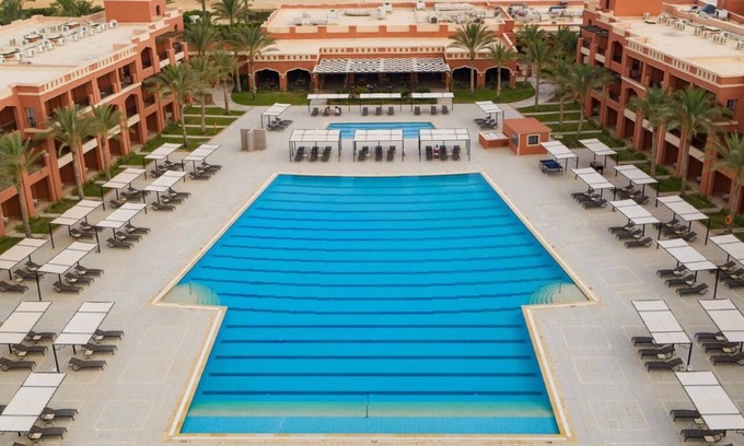 Marsa Matruh Resort | Beachy Vibes & Boutique Comforts by the Bay l Breakfast, Pool & Spa Access
