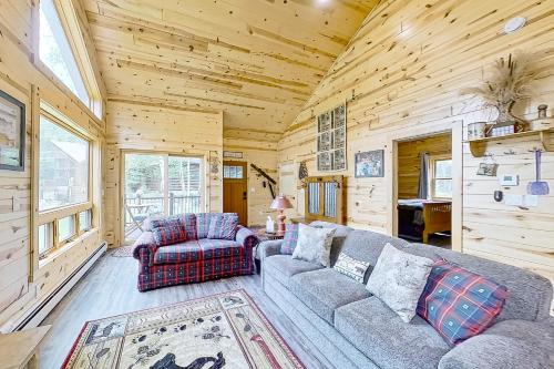 Presque Isle House | Beacon Point
