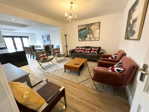 Redbridge House | Beahive house