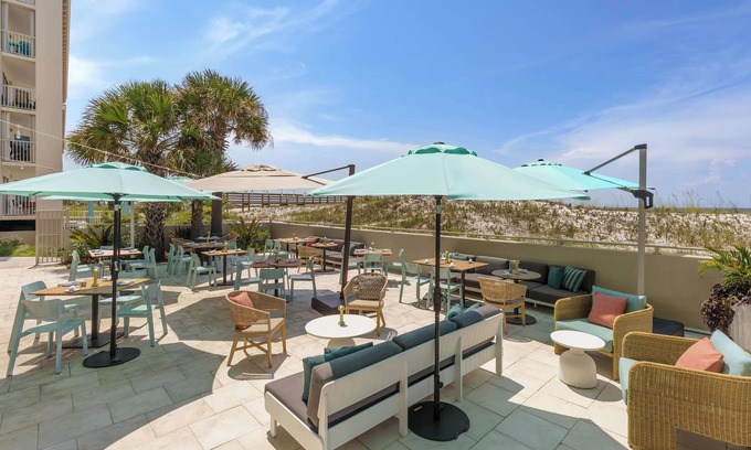 Fort Walton Beach Hotel | Beal House Fort Walton Beach, Tapestry Collection by Hilton