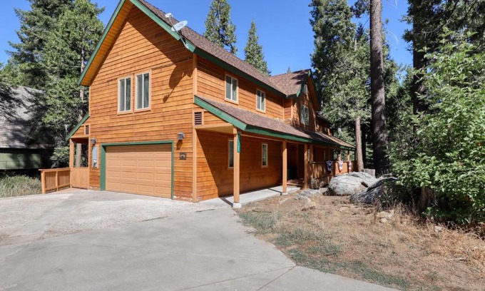 Sierra Cedars House | Bear Bottom Cabin