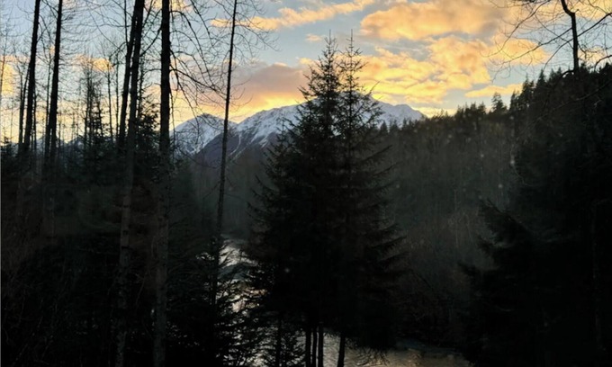 Bear Creek House | Bear Bottoms at Salmon Creek