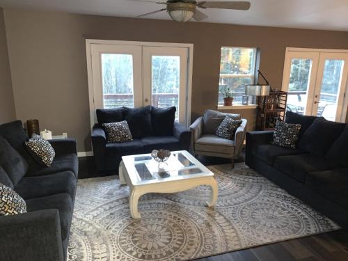 Bear Creek House | Bear Bottoms at Salmon Creek