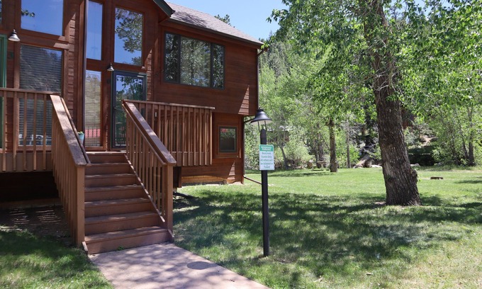 Estes Park Condo | Bear Creek Six - Dog Friendly Condo in Estes Park! #6147