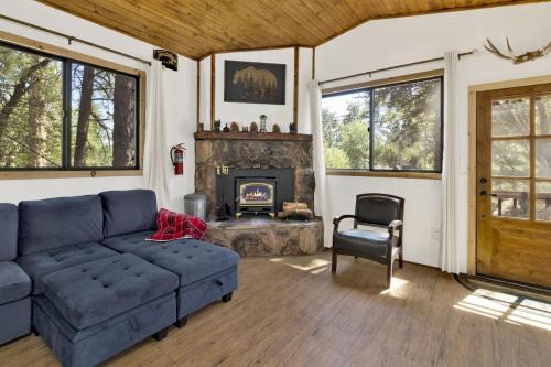Sugarloaf House | Bear Forest Cabin - Ultra Relaxing Sugarloaf Cottage