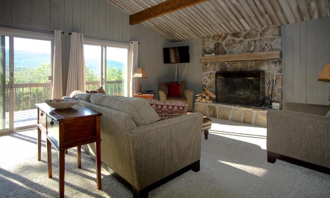 Ludlow House | Bear Hill Views