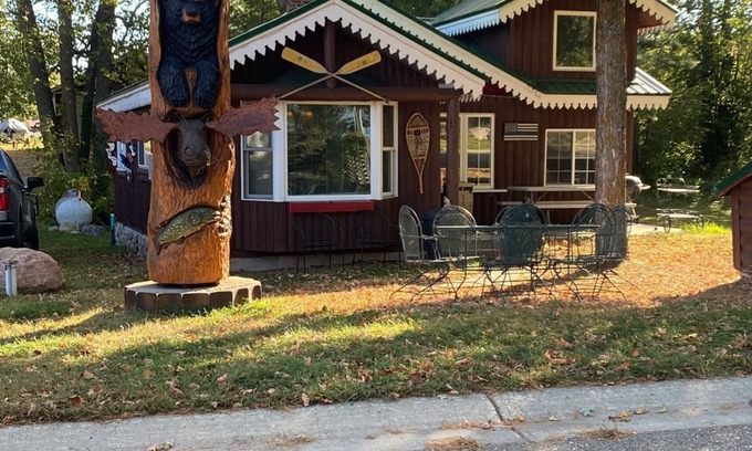 Whipholt Cabin | Bear's Den Cabin 2 bd/1ba Leech Lake recreation. Cozy year round cabin.