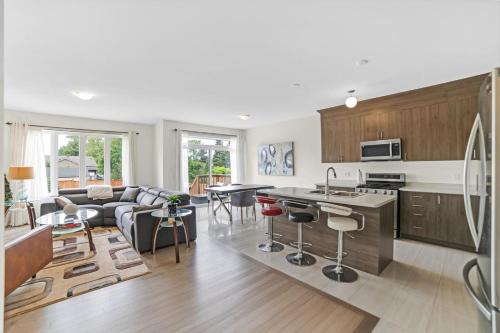 Wasaga Beach House | Beatrice Retreat