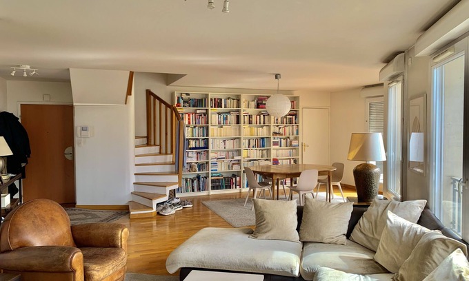 Faubourg de l'Arche Apartment | Beau & Grand Duplex Avec Terrasse Rooftop de 100m²