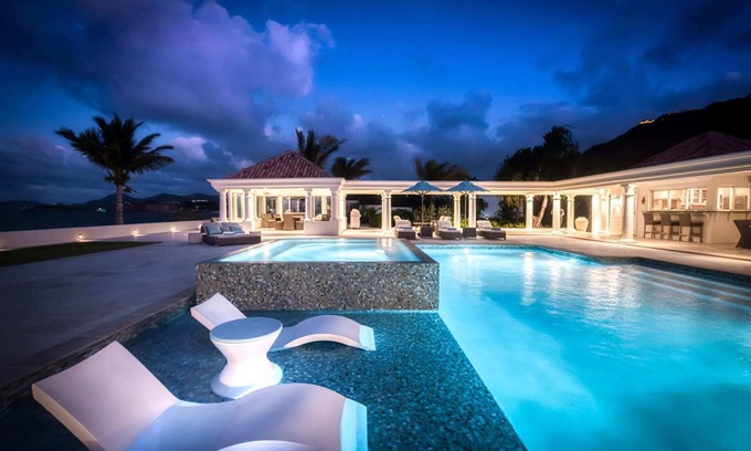 Les Terres Basses Villa | Beau Rivage Summary: