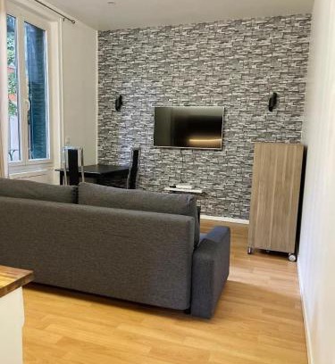 Republique - Tolstoi Apartment | Beau Studio au calme !