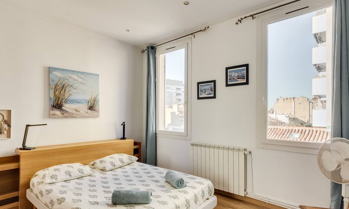 Notre-Dame du Mont Apartment | Beau T2 renovated coeur de ville - COURS JULIEN/CASTELLANE - Air Rental