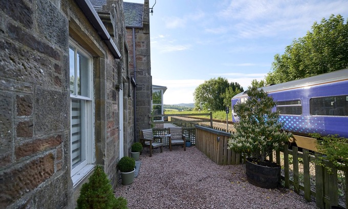 Marybank House | Beauly Station
