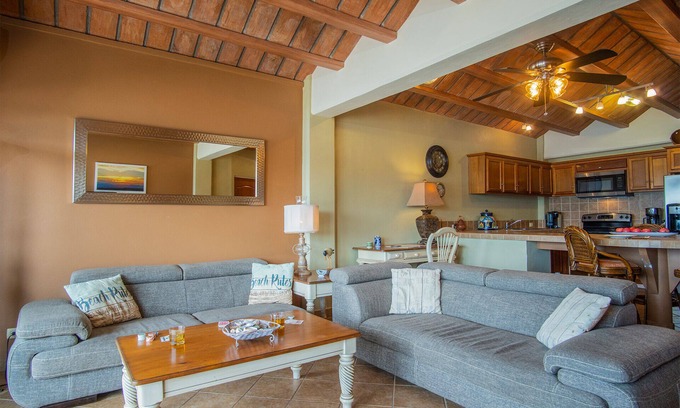 Sector Bahia Condo | Beautiful condo in Villa Bahia with ocean view!