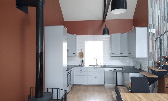 Port-en-Bessin-Huppain Apartment | Beautiful apartment in a private courtyard equipped to receive a family