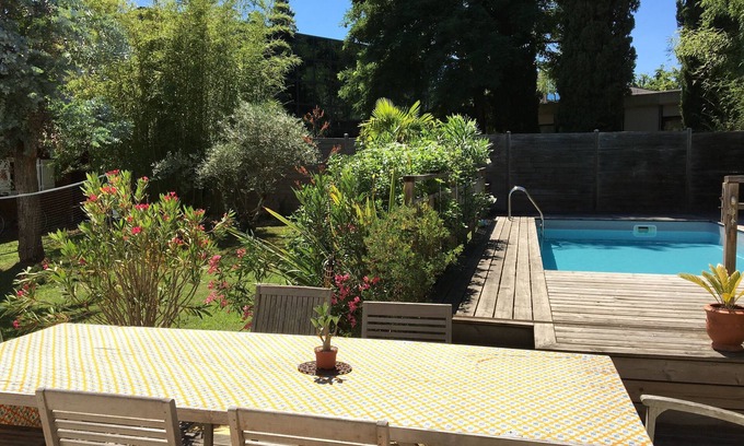Saint-Medard-en-Jalles House | Beautiful family home, bright and contemporary