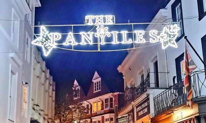 Royal Tunbridge Wells Apartment | Beautiful Apartment in the Pantiles
