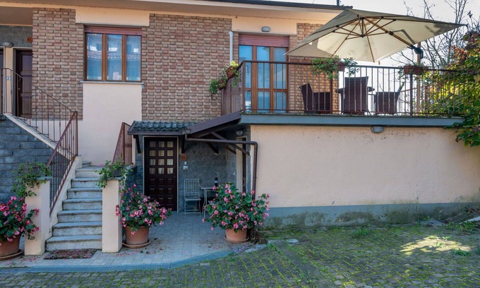 Castagnole Monferrato Apartment | Beautiful apartment for 5 guests with WIFI, A/C, TV, terrace and parking