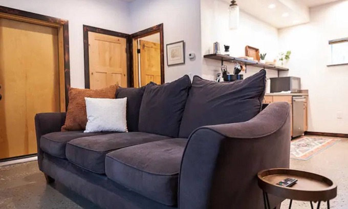 Fairbanks Apartment | Beautiful, 1-Bedroom in the Hills of Fairbanks