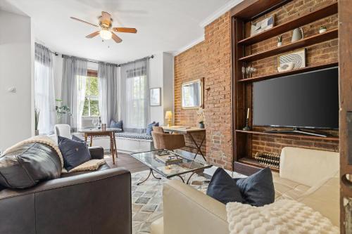 Dupont Circle Apartment | Beautiful 1-BR Flat Nestled Between Dupont & Logan