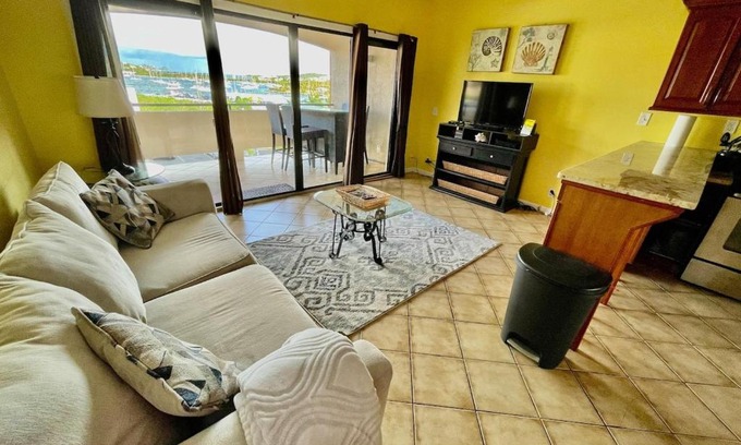 Red Hook House | Beautiful 1bed 1bath Condo In Downtown Red Hook