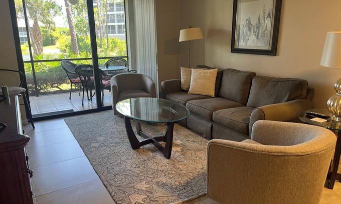 Bonita Bay Condo | Beautiful 1st floor condo in Bonita Bay
