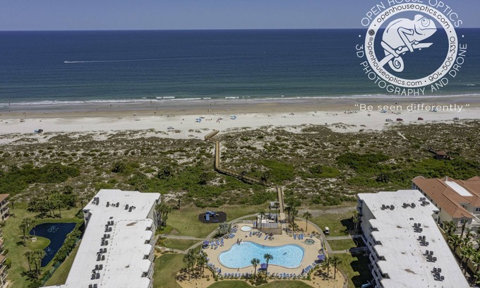 Butler Beach House | Beautiful 2 bdrm townhome by Beach, Indoor, Outdoor Pool, Sauna, Restaurants!