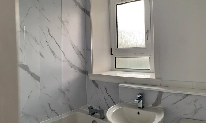 Central Aberdeen Apartment | Beautiful 2-Bed Apartment in Aberdeen